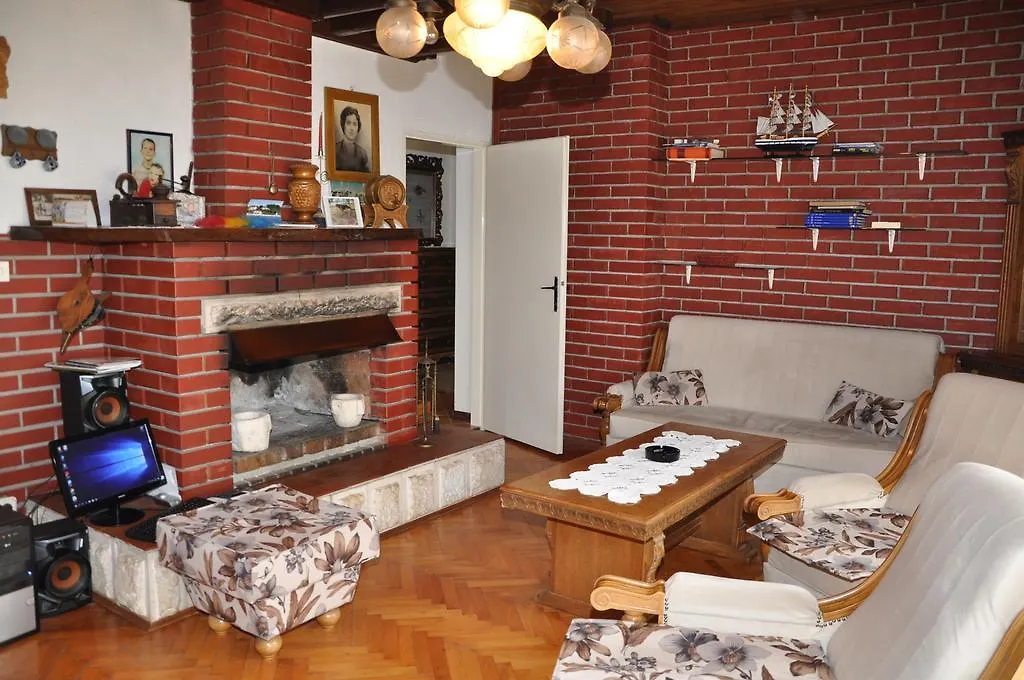 Apartment Holiday Home Bakija Pakostane Croatia